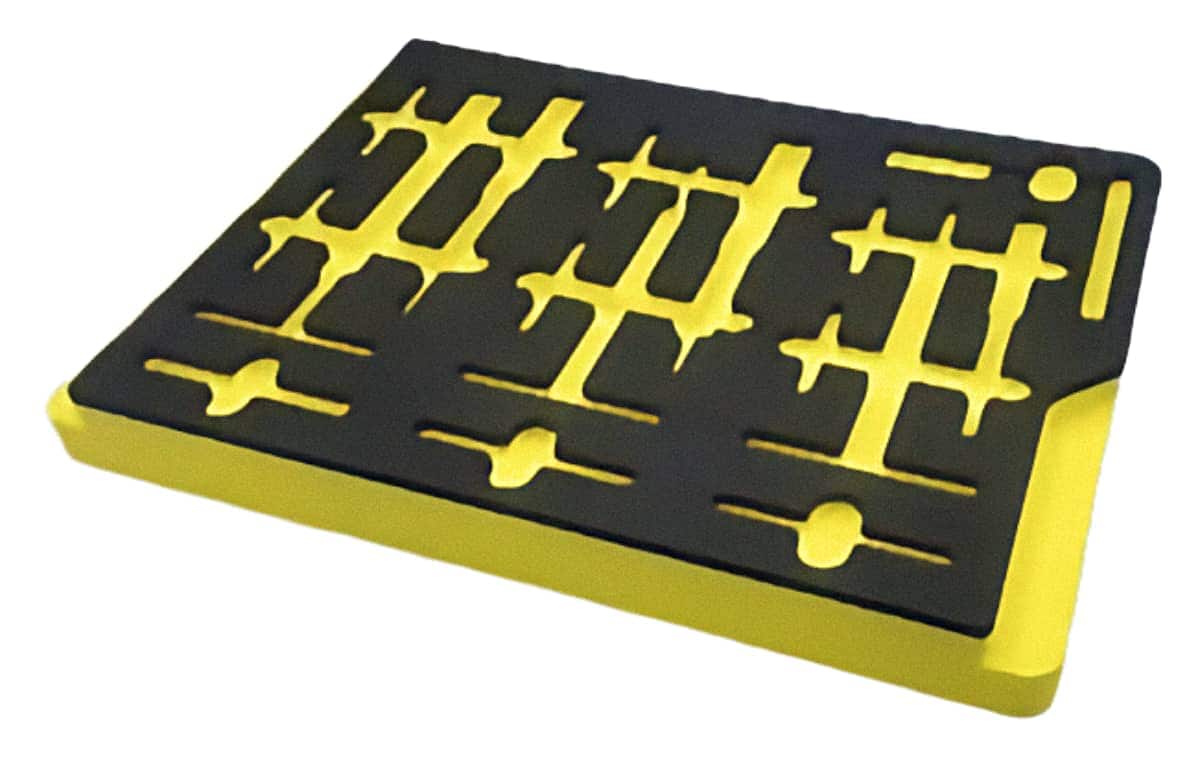 L'un des procédés de fabrication des outils spéciaux : la fabrication de mousses de rangement d'outils afin de prévenir des risques FOD (Foreign Object Damage)